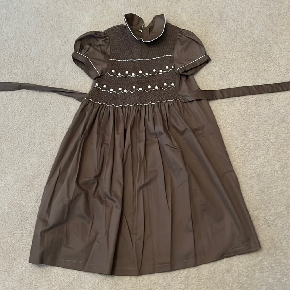 French bran Brodé Main Madagascar; size 12 in teen girls; brown and white dress